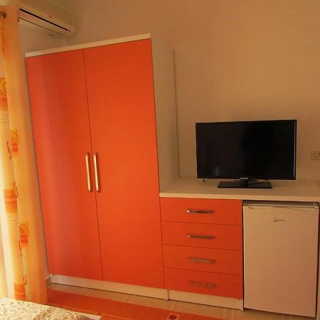 Vila Ahmeti Sarande Ngoại thất bức ảnh